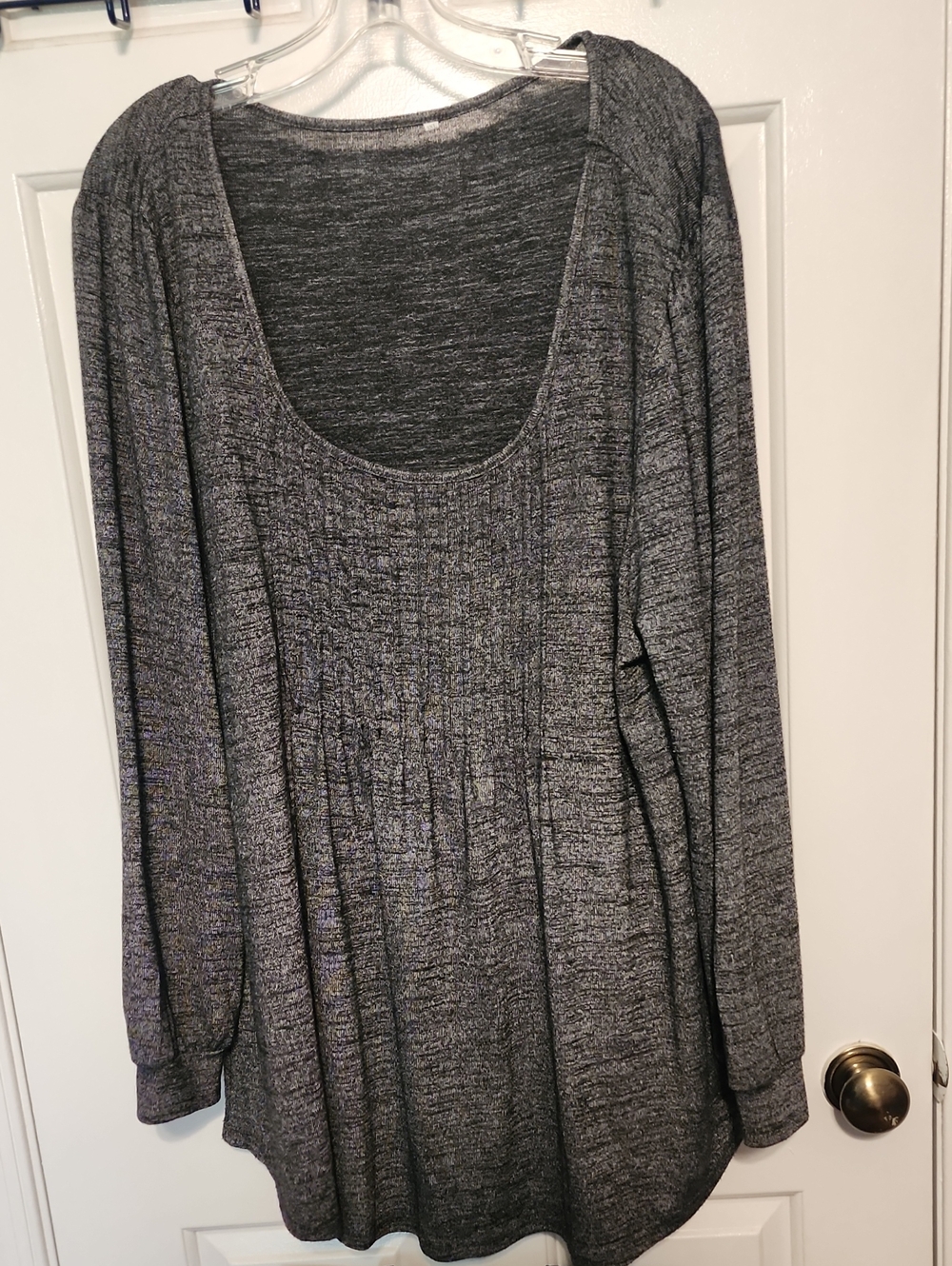 Cozy Heathered Scoop Neck Long Sleeve Top - Gray